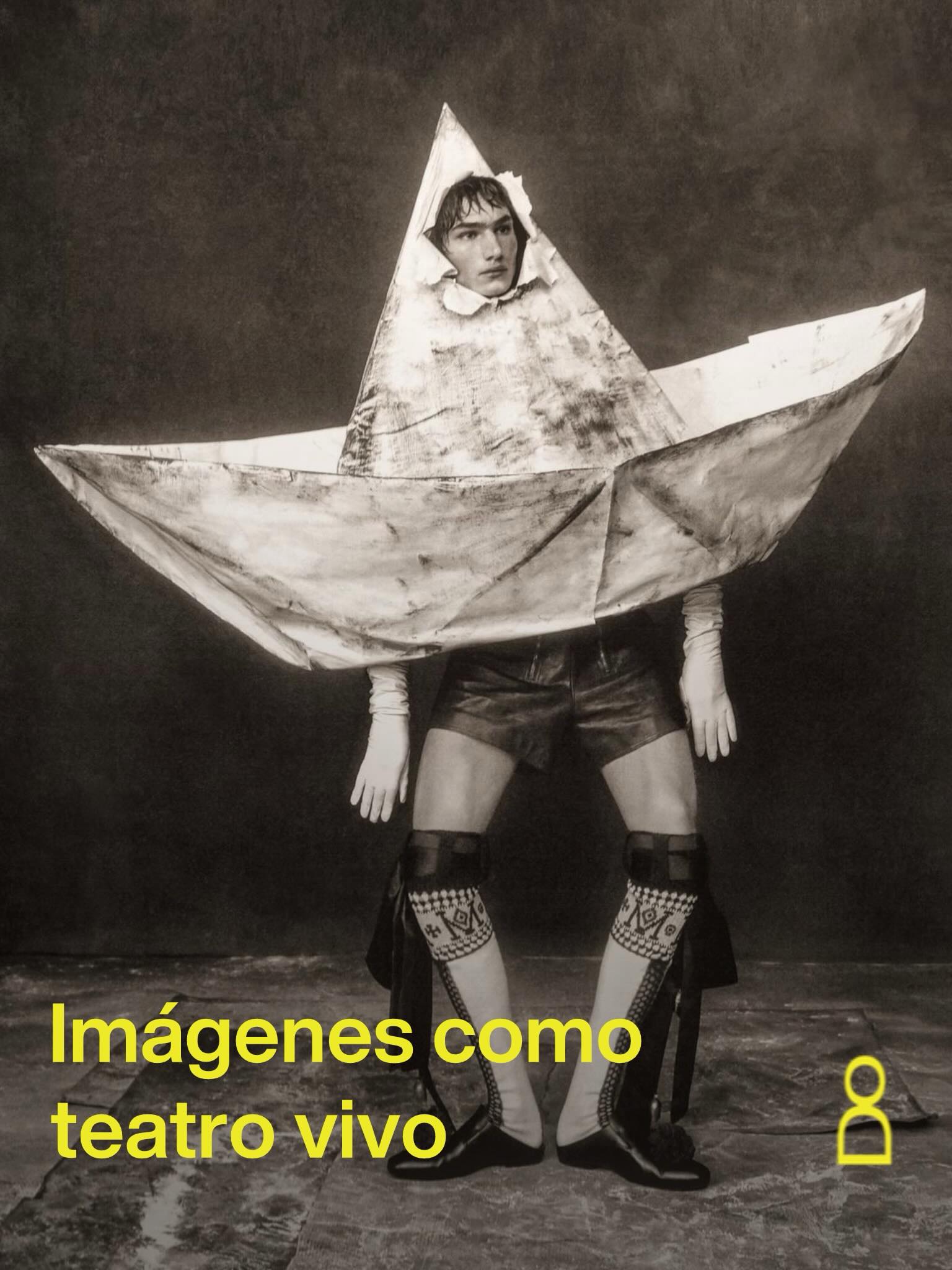 Szilveszter Makó ha construido un lenguaje visual propio, donde la moda dej...