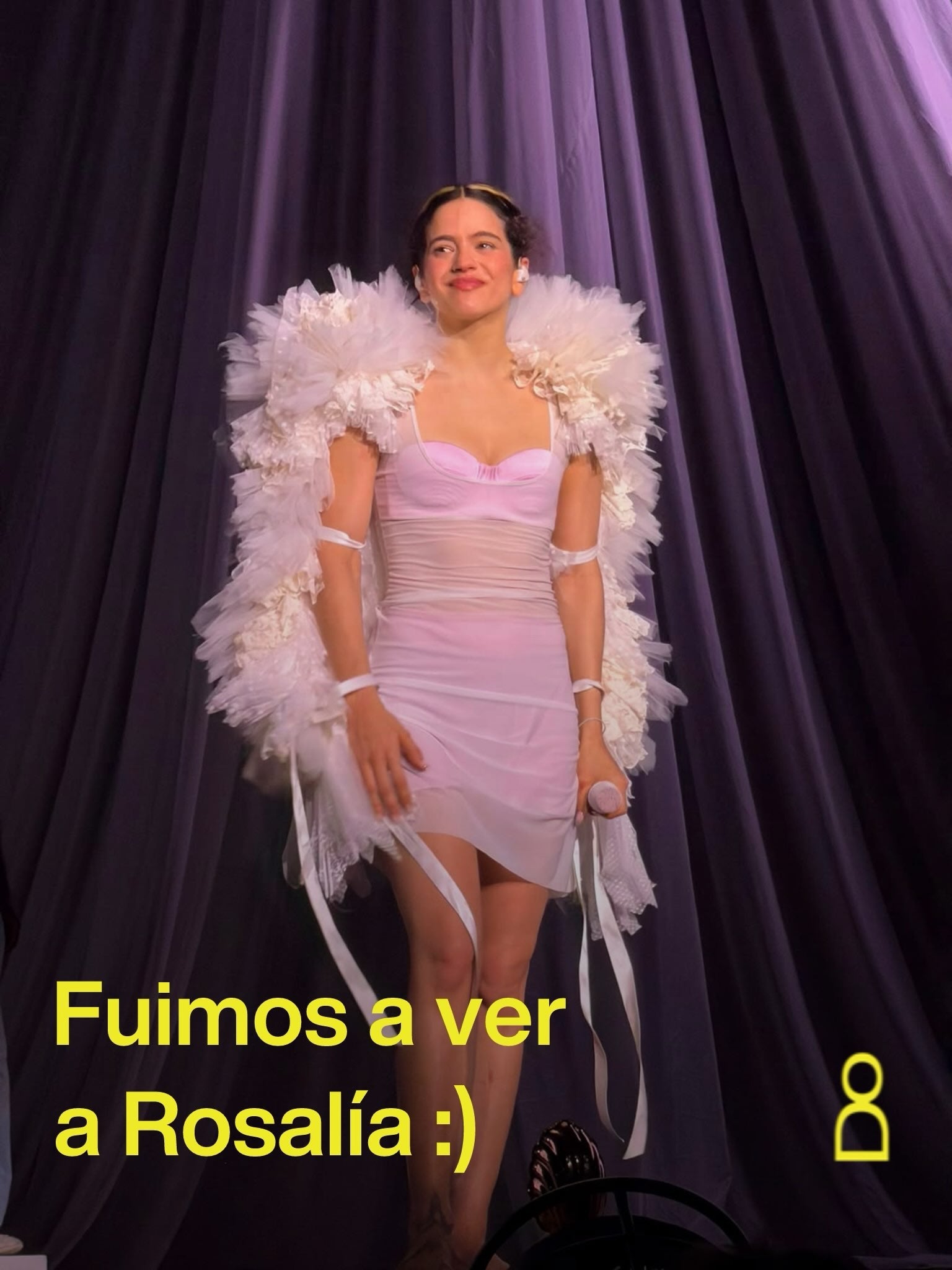 Rosalía presentó en Chile un universo visual donde cada elemento tenía una...