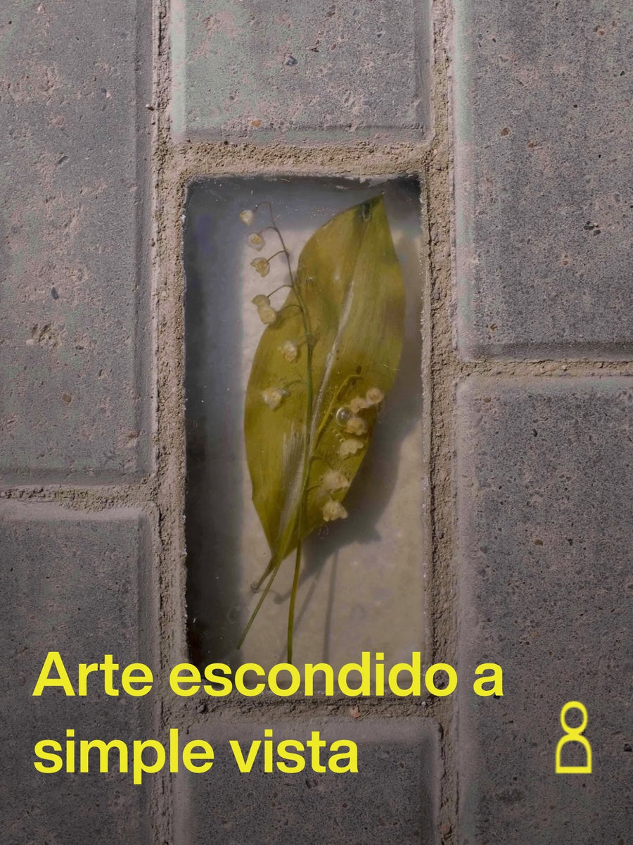 Hay arte que no busca llamar la atención, sino esperar a que alguien lo enc...